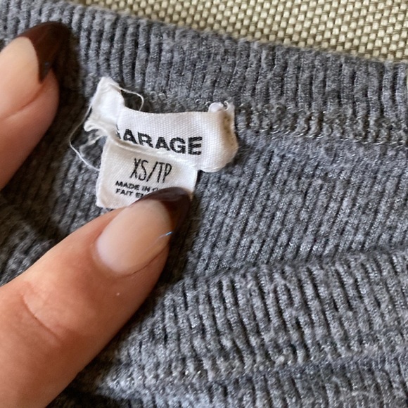 Garage gray top - Picture 2 of 2